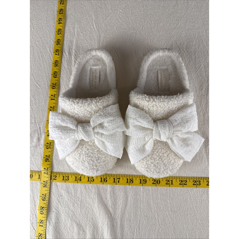 Altar'd State Womens Cute Dainty White Bow Princess Comfy Small Slippers Relaxed